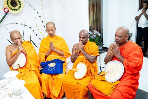 ภาพ No.175757:พิธีทอดผ้าป่าสมทบกฐิน ณ วัดอนุรุทธะอารนา เมืองมาตะเล ศรีลังกา โดยมูลนิธิธรรมกาย ในนามหลวงพ่อธัมมชโย วันที่ 7 พฤศจิกายน พ.ศ. 2567