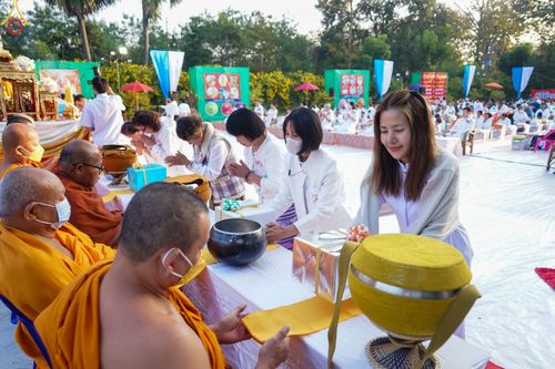 ภาพ No.123663:พิธีตักบาตรพระ ๑,๐๐๐ รูป ทำบุญครบรอบวัดห้วยตองสัก ๓๖ ปี วันเสาร์ที่ ๑๐ กุมภาพันธ์ พ.ศ. ๒๕๖๗ ณ วัดห้วยตองสัก อ.จอมทอง จ.เชียงใหม่