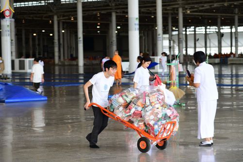 ภาพ No.150554:V.44 เพื่อพ่อ ภาพเตรียมงาน ปฎิบัติงาน ของเจ้าหน้าที่ อาสาสมัคร ทุกสถานะ เพื่อความสำเร็จ ในงานวันธรรมชัย วันอังคารที่ 27 สิงหาคม พ.ศ. 2567