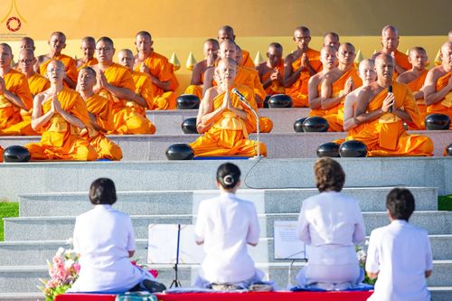 ภาพ No.211889:วันจันทร์ที่ 17 มีนาคม พ.ศ. 2568 พิธีตักบาตรพระกว่า 300 รูป ฉลองพิธีประดิษฐานพระบรมสารีริกธาตุ ณ ปทุมเจดีย์ เจดีย์พระพุทธเจ้า 5 พระองค์ ศูนย์อบรมเยาวชนปัตตานี บ้านโคกดีปลี ตำบลตุยง อำเภอหนองจิก จังหวัดปัตตานี