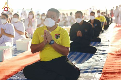 ภาพ No.76165:พิธีกลั่นแผ่นดินสร้างมหาเจดีย์ปัตตานี , พิธีตักบาตรแด่พระภิกษุสงฆ์ 159 รูป ,  พิธีทอดผ้าป่า , พิธีโปรยรัตนชาติ ,  พิธีจุดประทีปถวายเป็นพุทธบูชา ณ ศูนย์อบรมเยาวชนปัตตานี จ.ปัตตานี วันอาทิตย์ที่ 5 กุมภาพันธ์ พ.ศ.2566