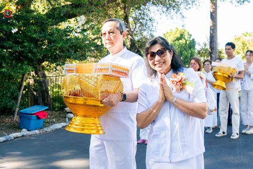ภาพ No.100296:พิธีทอดกฐินบรมจักรพรรดิ ณ วัดพระธรรมกายแคลิฟอร์เนีย เมืองอาซูซ่า รัฐแคลิฟอร์เนีย ประเทศสหรัฐอเมริกา วันอาทิตย์ที่ 12 พฤศจิกายน พ.ศ. 2566