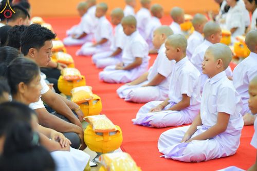 ภาพ No.133322:พิธีบรรพชาสามเณร ในโครงการบรรพชาสามเณร ฟื้นฟูพระพุทธศาสนาทั่วไทย ณ ศูนย์ปฏิบัติธรรมจันทบุรี วันพุธที่ 3 เมษายน พ.ศ. 2567