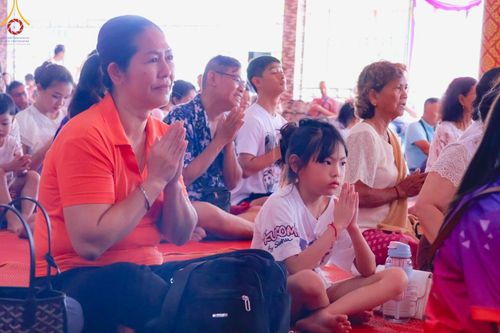 ภาพ No.179221:พิธีทอดกฐิน ณ วัดถ้ำคีรีวงศ์ อ.เปิ้นดัง รัฐเคด้าห์ ประเทศมาเลเซีย ในโครงการกฐินสามัคคีทั่วไทย 30,000 วัด บูชาธรรม 80 ปี หลวงพ่อธัมมชโย โดยคณะศิษยานุศิษย์วัดพระธรรมกาย วันที่ 1 พฤศจิกายน พ.ศ. 2567