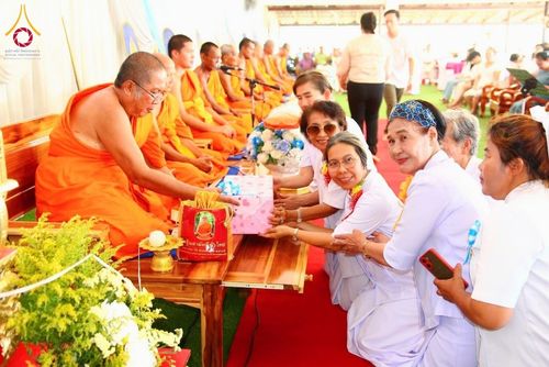 ภาพ No.182492:พิธีทอดกฐิน ณ วัดใหม่ลาดวิถี จ.ประจวบคีรีขันธ์ ในโครงการทอดกฐินสามัคคีทั่วไทย 30,000 วัด บูชาธรรม 80 ปี หลวงพ่อธัมมชโย โดยคณะศิษยานุศิษย์วัดพระธรรมกาย วันที่ 9 พฤศจิกายน พ.ศ. 2567