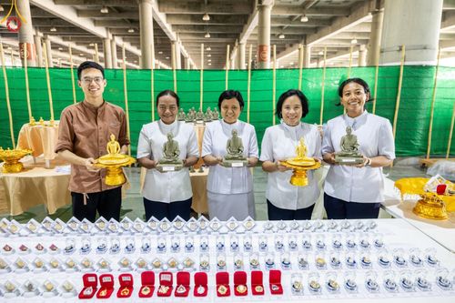 ภาพ No.123552:พิธีถวายสลากภัต แด่พระภิกษุสงฆ์ เพื่อโครงการธรรมยาตรา กตัญญูบูชา มหาปูชนียาจารย์ พระมงคลเทพมุนี (สด จนฺทสโร) พระผู้ปราบมาร อนุสรณ์สถาน 7 แห่ง ปีที่ 12 ระหว่างวันที่ 2 - 31 มกราคม พ.ศ.2567