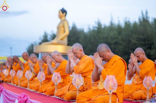 ภาพ No.91629:พิธีทอดผ้าป่า สร้างลานเอนกประสงค์พญานาค 4 ตระกูล จุดประทีปโคมลาน ถวายเป็นพุทธบูชา  สร้างความสว่างไสวให้กับแผ่นดินด้วยแสงธรรม วันอาทิตย์ที่ 29 ตุลาคม พ.ศ. 2566 ณ พุทธอุทยานนานาชาติ จังหวัดหนองคาย