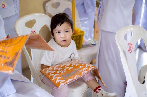 ภาพ No.257730:วันที่ 18 ตุลาคม พ.ศ. 2568 พิธีทอดกฐินสามัคคีทั่วไทย 30,000 วัด โดยคณะศิษยานุศิษย์ บูชาธรรม 81 ปี หลวงพ่อธัมมชโย ณ วัดร่มโพธิ์ทองสันติสุข จังหวัดชลบุรี