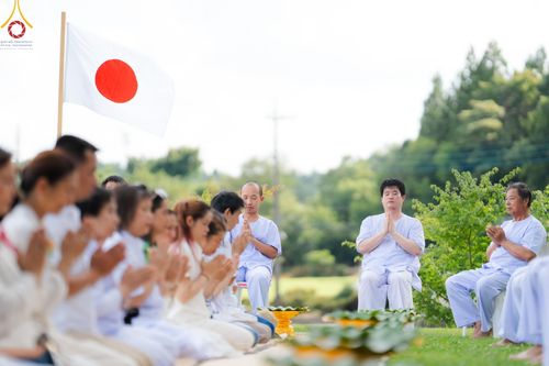 ภาพ No.147399:พิธีตัดปอยผม ขอขมา มอบบาตร ผ้าไตร โครงการปฐมอุปสมบท สมโภชอุโบสถ บูชาธรรม 80 ปี หลวงพ่อธัมมชโย ณ วัดพระธรรมกายโทชิหงิ ประเทศญี่ปุ่น วันพฤหัสบดีที่ 8 สิงหาคม พ.ศ. 2567