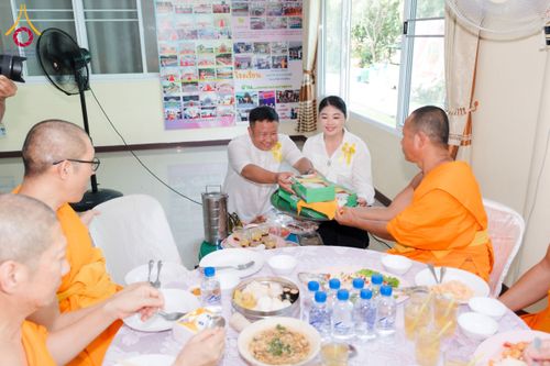 ภาพ No.171436:พิธีทอดกฐิน ณ ศูนย์พนมสารคาม ฉะเชิงเทรา ในโครงการกฐินสามัคคีทั่วไทย 30,000 วัด บูชาธรรม 80 ปี หลวงพ่อธัมมชโย โดยคณะศิษยานุศิษย์วัดพระธรรมกาย วันที่ 26 ตุลาคม พ.ศ. 2567