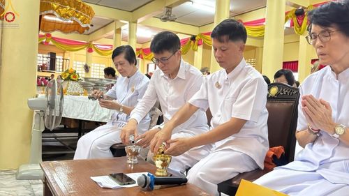 ภาพ No.171852:พิธีทอดกฐิน ณ วัดดงมูลเหล็ก แขวงบ้านช่างหล่อ เขตบางกอกน้อย กรุงเทพฯ ในโครงการกฐินสามัคคีทั่วไทย 30,000 วัด บูชาธรรม 80 ปี หลวงพ่อธัมมชโย โดยคณะศิษยานุศิษย์วัดพระธรรมกาย วันที่ 20 ตุลาคม พ.ศ. 2567