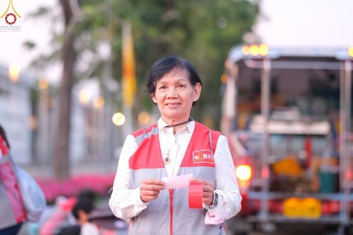 ภาพ No.191376:V.49 สารพัดV สารพัดดี ที่ธรรมยาตรา ในโครงการธรรมยาตรา กตัญญูบูชา มหาปูชนียาจารย์ พระมงคลเทพมุนี(สด จนฺทสโร) พระผู้ปราบมาร อนุสรณ์สถาน 7 แห่ง ปีที่ 13 ระหว่างวันที่ 2-31 มกราคม พ.ศ. 2568