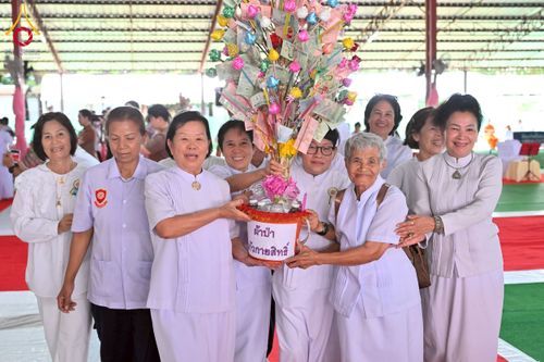 ภาพ No.250257:วันอังคารที่ 7 ตุลาคม พ.ศ. 2568 พิธีทอดผ้าป่าเพื่อสร้าง "ลานอเนกประสงค์พญานาค 4 ตระกูล" ณ พุทธอุทยานนานาชาติ อ.โพนพิสัย จ.หนองคาย