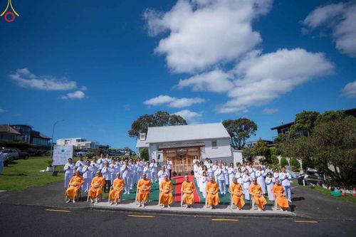 ภาพ No.99565:งานบุญพิธีทอดกฐินสามัคคี มหากาลทาน วัดพระธรรมกายโอ๊คแลนด์ ประเทศนิวซีแลนด์ วันที่ 26 พฤศจิกายน พ.ศ. 2566
