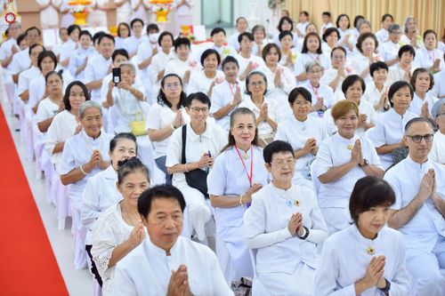 ภาพ No.230048:วันพฤหัสบดีที่ 26 มิถุนายน พ.ศ. 2568 พิธีทอดผ้าป่าฉลองอาคารชุดศูนย์ปฏิบัติธรรมน้ำใสใจสว่าง น้อมบูชาธรรมอายุวัฒนะมงคล 81 ปี หลวงพ่อธัมมชโย ณ ศูนย์ปฏิบัติธรรมน้ำใสใจสว่าง เขตบางกอกน้อย กรุงเทพมหานคร