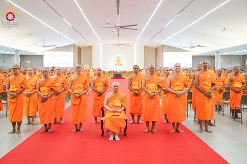 ภาพ No.161337:พิธีรับดวงแก้วนักเรียนบาลี ผู้สมัครสอบในนามวัดพระธรรมกาย วันอาทิตย์ที่ 6 ตุลาคม พ.ศ. 2567 ณ ค่ายจองแชมป์ หมู่กุฏิสามเณรเปรียญธรรม วัดพระธรรมกาย จ.ปทุมธานี