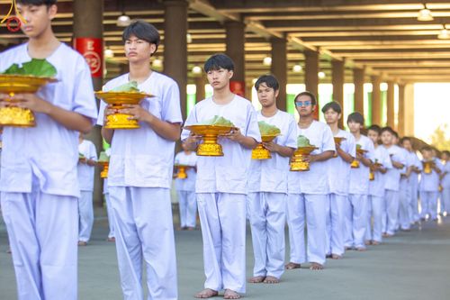 ภาพ No.132621:พิธีปลงผมยุวธรรมทายาท รุ่นที่ 32 มัชฌิมธรรมทายาท รุ่นที่ 28 ณ ลานธรรม วัดพระธรรมกาย วันเสาร์ที่ 30 มีนาคม พ.ศ. 2567