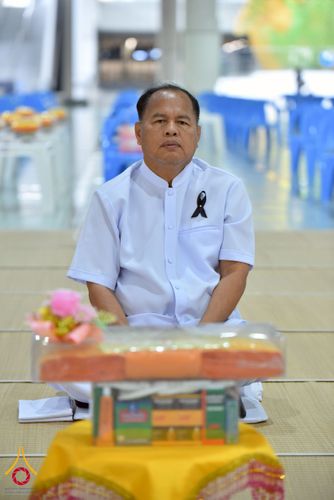 ภาพ No.267533:วันที่ 7 พฤศจิกายน พ.ศ. 2568 พสกนิกรอำเภอคลองหลวง รวมใจบำเพ็ญกุศลปัณรสมวาร (15 วัน) อุทิศถวายเป็นพระราชกุศลแด่ “สมเด็จพระพันปีหลวง” ณ วัดพระธรรมกาย