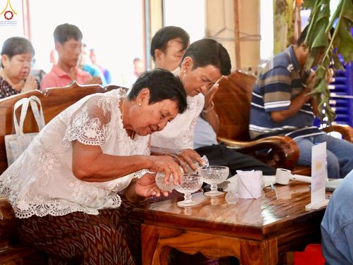 ภาพ No.252446:วันที่ 11 ตุลาคม พ.ศ. 2568 พิธีทอดกฐินสามัคคีทั่วไทย 30,000 วัด โดยคณะศิษยานุศิษย์ บูชาธรรม 81 ปี หลวงพ่อธัมมชโย ณ วัดดอกไม้ อ.บางปะหัน จ.พระนครศรีอยุธยา