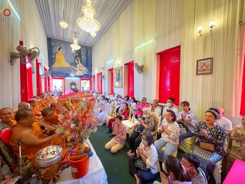 พิธีทอดกฐินสามัคคีทั่วไทย 5,000 วัด ณ วัดโบสถ์อินทรสารเพชร แขวงคูหาสวรรค์ เขตภาษีเจริญ กรุงเทพมหานคร วันที่ 12 พฤศจิกายน พ.ศ. 2566