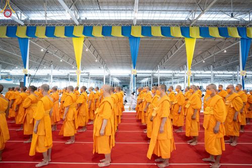 ภาพ No.102771:พิธีรับมอบต้นสมบัติจักรพรรดิ เพื่องานเผยแผ่พระพุทธศาสนาวิชชาธรรมกายไปทั่วโลก แด่ศูนย์ส่งเสริมศีลธรรมทั่วโลก 224 แห่ง วันอาทิตย์ที่ 17 ธันวาคม พ.ศ. 2566 ณ สภาธรรมกายสากล วัดพระธรรมกาย