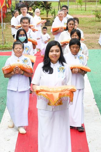 ภาพ No.100515:พิธีทอดกฐินสามัคคี สร้างหอฉันคุณยายอาจารย์ มหารัตนอุบาสิกา จันทร์ ขนนกยูง ณ ศูนย์ปฏิบัติธรรมนานาชาติสะเดา จ.สงขลา วันที่ 25 พฤศจิกายน พ.ศ. 2566