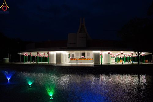 ภาพ No.92428:พิธีกรานกฐิน วันอาทิตย์ที่ 5 พฤศจิกายน พ.ศ. 2566 (แรม 7 ค่ำ เดือน 11) ณ อุโบสถ วัดพระธรรมกาย