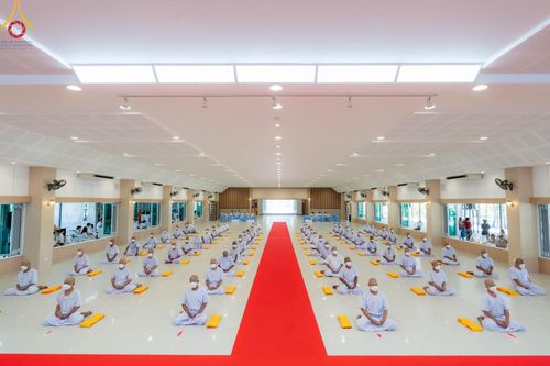 ภาพ No.102144:พิธีบรรพชาธรรมทายาท ในโครงการอุปสมบทหมู่ รุ่นบูชาธรรมมหาปูชนียาจารย์ ณ วัดเขาตะแบก อ.ศรีราชา จ.ชลบุรี วันเสาร์ที่ 9 ธันวาคม พ.ศ. 2566