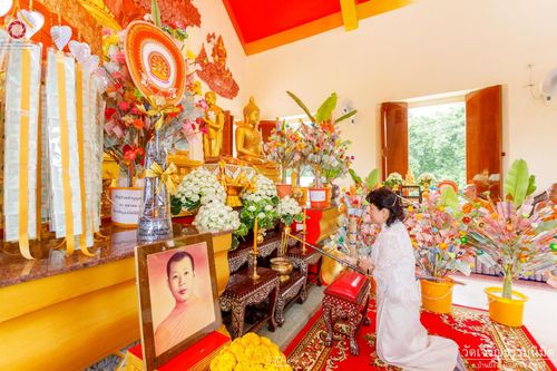 ภาพ No.166218:พิธีทอดกฐิน ณ วัดเจริญธรรมนิมิตร จ.ราชบุรี ในโครงการกฐินสามัคคีทั่วไทย 30,000 วัด บูชาธรรม 80 ปี หลวงพ่อธัมมชโย โดยคณะศิษยานุศิษย์วัดพระธรรมกาย วันที่ 20 ตุลาคม พ.ศ. 2567