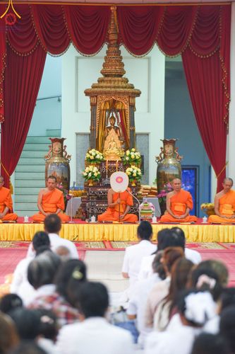 ภาพ No.102044:พิธีบรรพชาและอุปสมบทหมู่ธรรมทายาท ในโครงการอุปสมบทหมู่ รุ่นบูชาธรรมมหาปูชนียาจารย์ ณ วัดพระพุทธบาทราชวรมหาวิหาร และวัดนิคมวาสี อ.พระพุทธบาท จ.สระบุรี วันเสาร์ที่ 9 ธันวาคม พ.ศ. 2566