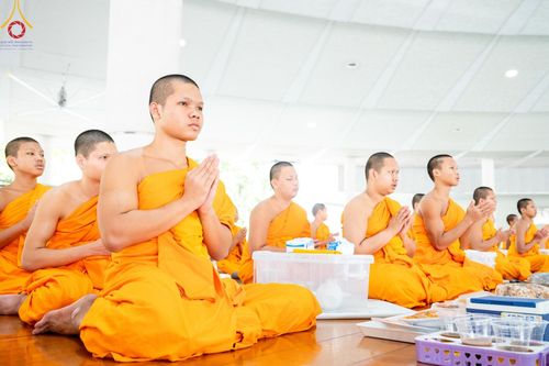 ภาพ No.186839:พิธีถวายภัตตาหารเมนูสวรรค์ "เพื่อการบรรลุธรรม" วันเสาร์ที่ 28 ธันวาคม พ.ศ.2567 ณ หอฉันคุณยายอาจารย์ฯ วัดพระธรรมกาย