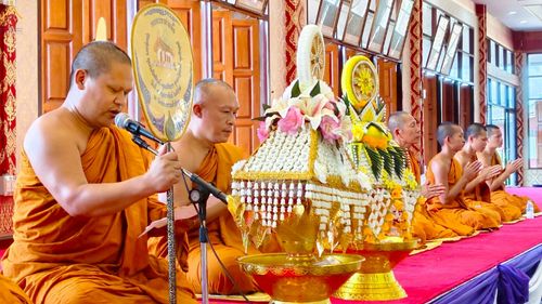 ภาพ No.262239:วันที่ 19 ตุลาคม พ.ศ. 2568 พิธีทอดกฐินสามัคคีทั่วไทย 30,000 วัด โดยคณะศิษยานุศิษย์ บูชาธรรม 81 ปี หลวงพ่อธัมมชโย ณ วัดม่วงขาว อ.ศรีมโหสถ จ.ปราจีนบุรี