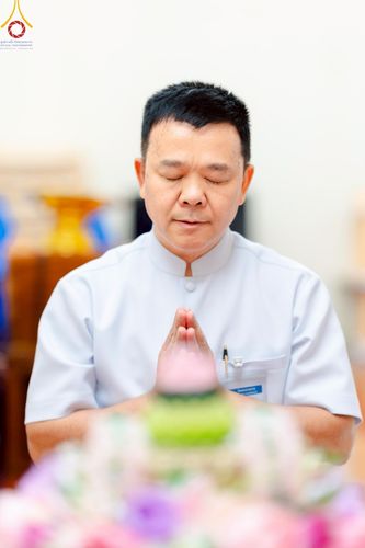 ภาพ No.223121:วันที่ 2 -10 พฤษภาคม พ.ศ. 2568 พิธีตัดปอยผม ปลงผม พิธีขอขมาลาอุปสมบทอุทิศชีวิต ของอุบาสก พิสิทธิ์ หมื่นแกล้ว  ณ วัดพระธรรมกาย