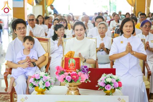 ภาพ No.173960:พิธีทอดกฐิน ณ วัดสุดสวาสดิ์ ต.บ้านคลอง อ.เมือง จ.พิษณุโลก ในโครงการกฐินสามัคคีทั่วไทย 30,000 วัด บูชาธรรม 80 ปี หลวงพ่อธัมมชโย โดยคณะศิษยานุศิษย์วัดพระธรรมกาย วันที่ 9 พฤศจิกายน พ.ศ. 2567