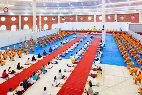 ภาพ No.210168:วันพฤหัสบดีที่ 6 มีนาคม พ.ศ. 2568 ตักบาตรฉลองสามเณรใหม่ โครงการบรรพชาสามเณรท้องถิ่นชาวเนปาล 500 รูป ณ ลุมพินี ประเทศเนปาล