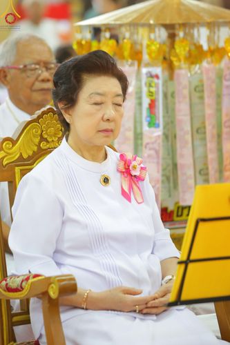 ภาพ No.166349:พิธีทอดกฐิน ณ วัดคูหาสุวรรณ จ.สุโขทัย ในโครงการกฐินสามัคคีทั่วไทย 30,000 วัด บูชาธรรม 80 ปี หลวงพ่อธัมมชโย โดยคณะศิษยานุศิษย์วัดพระธรรมกาย วันที่ 27 ตุลาคม พ.ศ. 2567