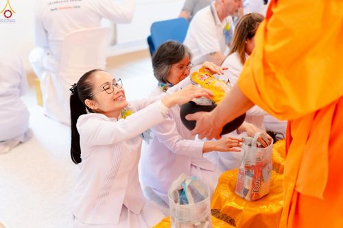 ภาพ No.260608:วันอาทิตย์ที่ 19 ตุลาคม พ.ศ. 2568 พิธีทอดกฐิน วัดพระธรรมกายสตอกโฮล์ม ประเทศสวีเดน 