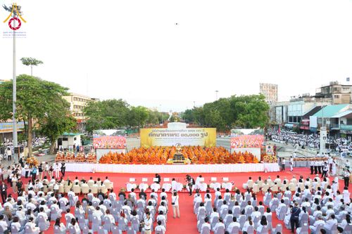 ภาพ No.312526:วันอาทิตย์ที่ 8 มีนาคม พ.ศ.2569 ทำบุญเมืองนครราชสีมา 558 ปี ตักบาตรพระ 10,000 รูป