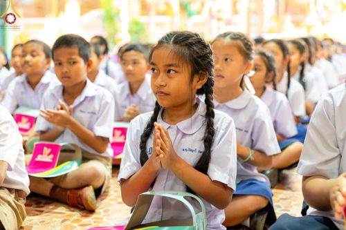 ภาพ No.203487:พิธีทอดผ้าป่าทำนุบำรุงศาสนสถาน ณ วัดตะเคียน ตำบลบางคูเวียง อำเภอบางกรวย จังหวัดนนทบุรี ในโครงการธรรมยาตรา กตัญญูบูชา มหาปูชนียาจารย์ พระมงคลเทพมุนี(สด จนฺทสโร) พระผู้ปราบมาร อนุสรณ์สถาน 7 แห่ง ปีที่ 13 วันที่ 29 มกราคม พ.ศ. 2568