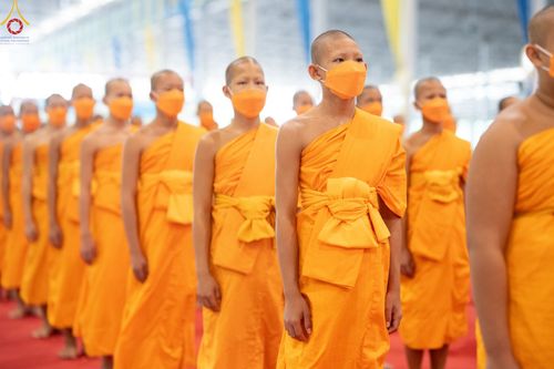 ภาพ No.88111:พิธีมุทิตาสักการะ เปรียญธรรม 9,6,3 และบาลีศึกษา 6,3  พิธีมอบดวงแก้วสามเณรทรงบาลีไวยากรณ์ วันอาทิตย์ 17 กันยายน พ.ศ. 2566 ณ สภาธรรมกายสากล วัดพระธรรมกาย