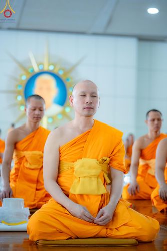 ภาพ No.168655:พิธีถวายภัตตาหารเมนูสวรรค์ ณ หอฉันคุณยายอาจารย์ วัดพระธรรมกาย ในวันเสาร์ที่ 9 พฤศจิกายน พ.ศ. 2567