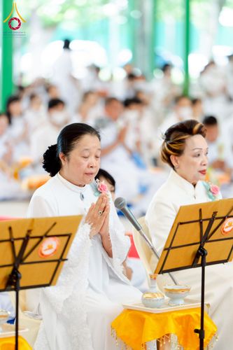 ภาพ No.223712:วันอาทิตย์ที่ 11 พฤษภาคม พ.ศ. 2568 พิธีอุปสมบทสามเณรเปรียญธรรมอุปสมบทอุทิศชีวิต 9 รูป อุบาสก 1 ท่าน ณ อุโบสถพระไตรปิฏกวัดพระธรรมกาย