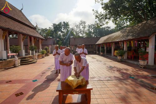 ภาพ No.179914:พิธีบรรพชาสามเณรและอุปสมบท โครงการบรรพชาอุปสมบทหมู่บูชาธรรมมหาปูชนียจารย์ ณ วัดพระธาตุจอมทอง และ วัดพระธาตุศรีโคมคำ อ.เมือง จ.พะเยา วันอังคารที่ ๓ ธันวาคม พ.ศ. ๒๕๖๗