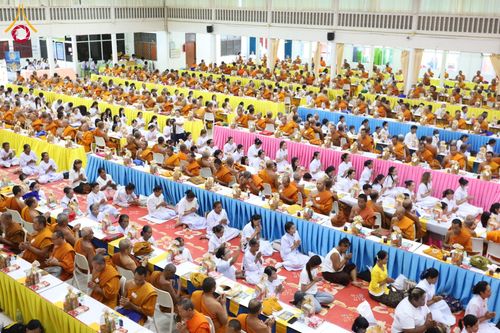 ภาพ No.178805:พิธีถวายมหาสังฆทาน 340 วัด จังหวัดบุรีรัมย์ ณ วัดกลางพระอารามหลวง จังหวัดบุรีรัมย์ โดยคณะศิษยานุศิษย์บูชาธรรม 80 ปี หลวงพ่อธัมมชโย วันที่ 15 ตุลาคม พ.ศ. 2567