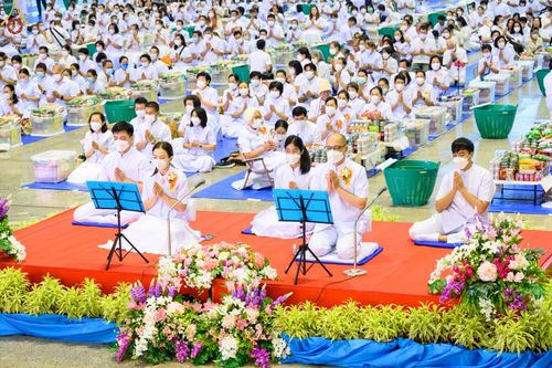 ภาพ No.75528:วัดพระธรรมกายจัด งานบุญวันอาทิตย์ต้นเดือน  มีกิจกรรมดังนี้ พิธีตักบาตร, พิธีบูชาข้าวพระ พระธรรมยาตรารับประกาศนียบัตร โครงการธรรมยาตราฯ ปีที่ 11 ในวันที่ 5 กุมภาพันธ์ พ.ศ. 2566 ณ วัดพระธรรมกาย อ.คลองหลวง จ.ปทุมธานี