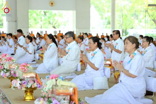 ภาพ No.217099:วันเสาร์ที่ 12 เมษายน พ.ศ. 2568 พิธีบุพเปตพลี ครั้งที่ 162 ร่วมอุทิศบุญแด่หมู่ญาติที่ล่วงลับไปแล้ว และพิธีถวายภัตตาหารเมนูสวรรค์ ณ หอฉันคุณยายอาจารย์ฯ วัดพระธรรมกาย