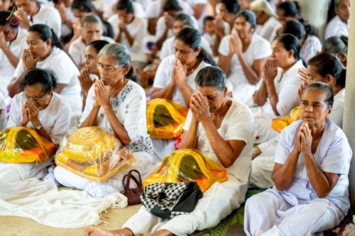 ภาพ No.262971:วันที่ 22 ตุลาคม พ.ศ. 2568 พิธีทอดกฐินสมทบ วัดกัลยาณมิตรต่างประเทศ  บูชาธรรม 81 ปี หลวงพ่อธัมมชโย ณ วัดโกฮอน ราชมหาวิหารายา และวัดศรีสุธรรมมารามายา   เมืองมาตะเล ประเทศศรีลังกา 