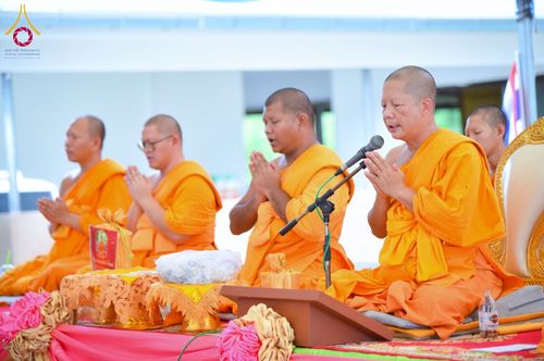 ภาพ No.183410:พิธีทอดกฐินแสงสว่าง ณ ศูนย์การศึกษาจอมบึง ต.รางบัว อ.จอมบึง จ.ราชบุรี ในโครงการทอดกฐินสามัคคีทั่วไทย 30,000 วัด บูชาธรรม 80 ปี หลวงพ่อธัมมชโย โดยคณะศิษยานุศิษย์วัดพระธรรมกาย วันที่ 23 ตุลาคม พ.ศ. 2567