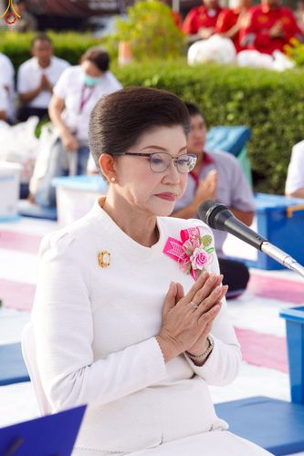 ภาพ No.229823:วันพฤหัสบดีที่ 26 มิถุนายน พ.ศ. 2568 พิธีตักบาตรพระ 1,165 รูป ฉลองก่อตั้งเมืองวานรนิวาส ครบรอบ 164 ปี ณ ถนนวานรนิวาส-อากาศอำนวย อ.วานรนิวาส จ.สกลนคร