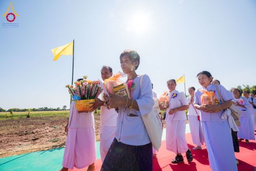 ภาพ No.175446:พิธีทอดกฐินสามัคคี ณ ศูนย์ปฏิบัติธรรมแก้วมงคลสกลนคร(หนองหาร) ต.ท่าแร่ อำเภอเมือง จังหวัดสกลนคร วันที่ 15 พฤศจิกายน พ.ศ. 2567